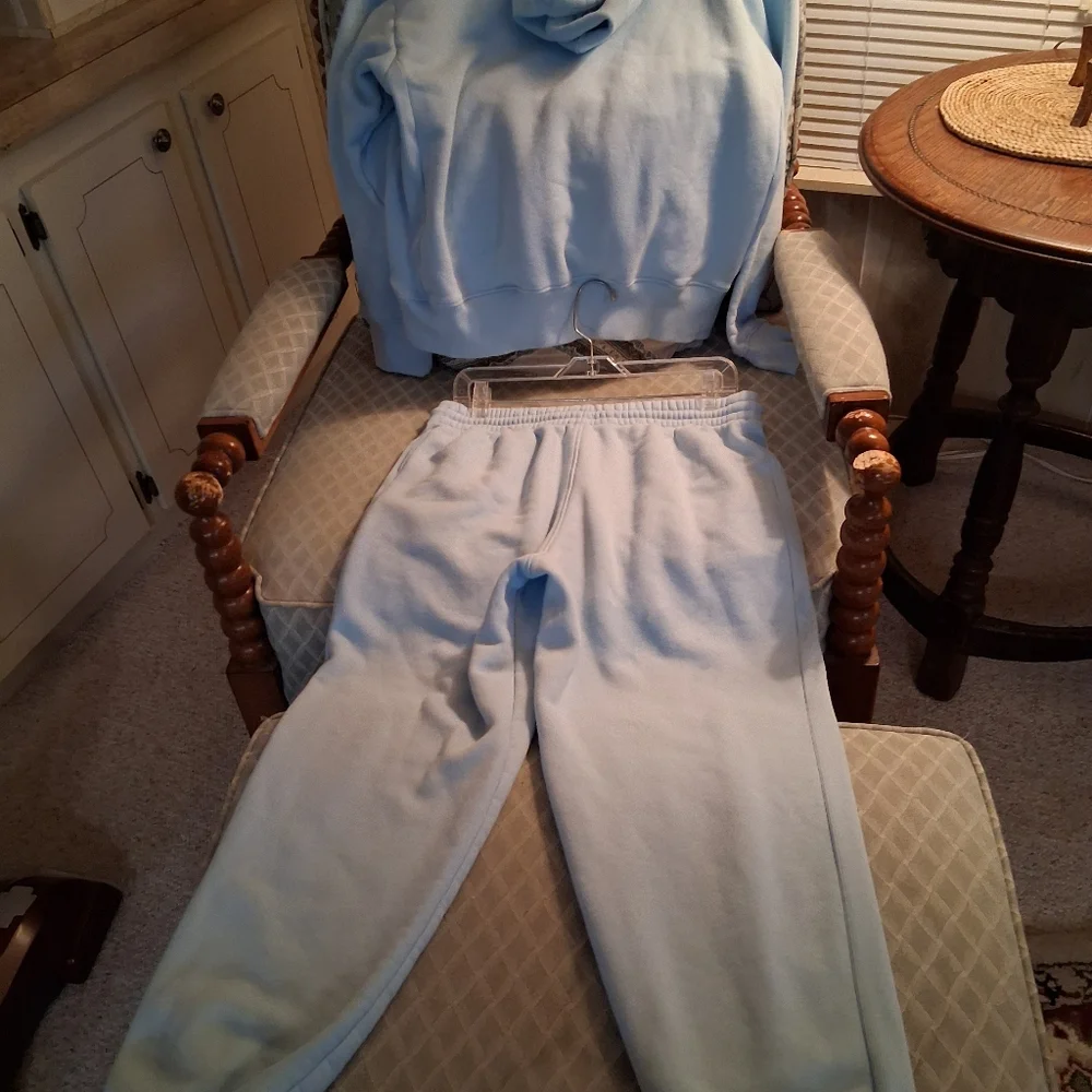 Light Blue Hoodie and Sweatpants Set Size L - Picture 3 of 3